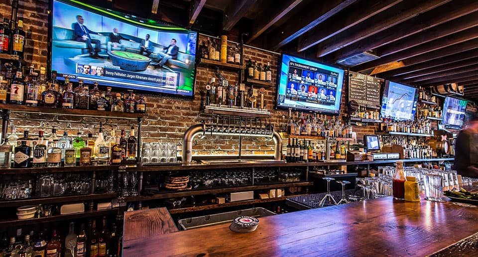 Best Sports Bars for Betting in Iowa