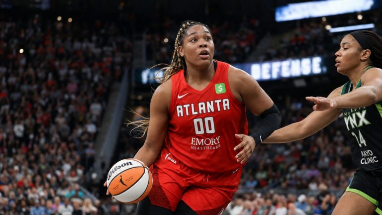 Naz Hillmon of the Atlanta Dream driving to the basket during the WNBA Finals